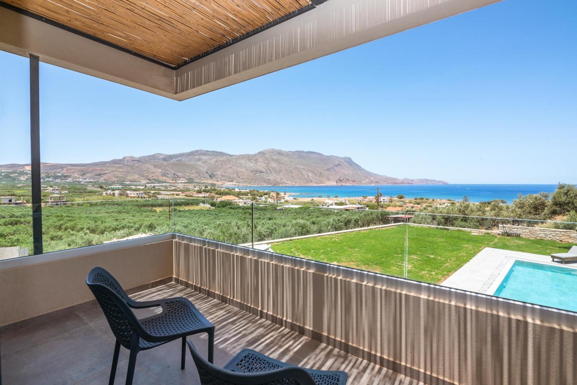 Nusa Retreat - Seaview Luxury Residences Kíssamos