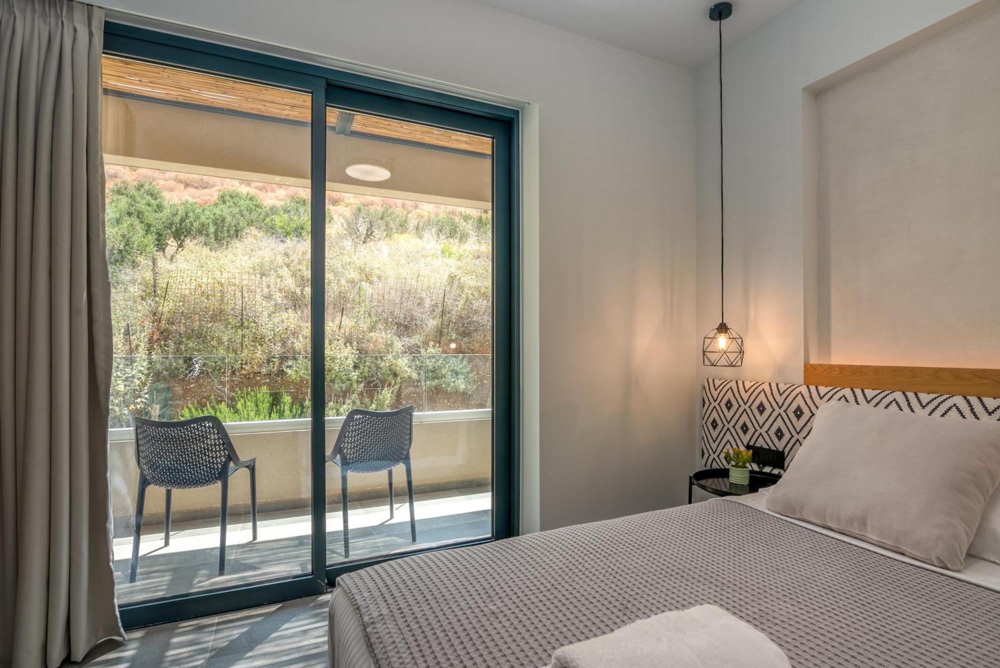 Nusa Retreat - Seaview Luxury Residences Kíssamos