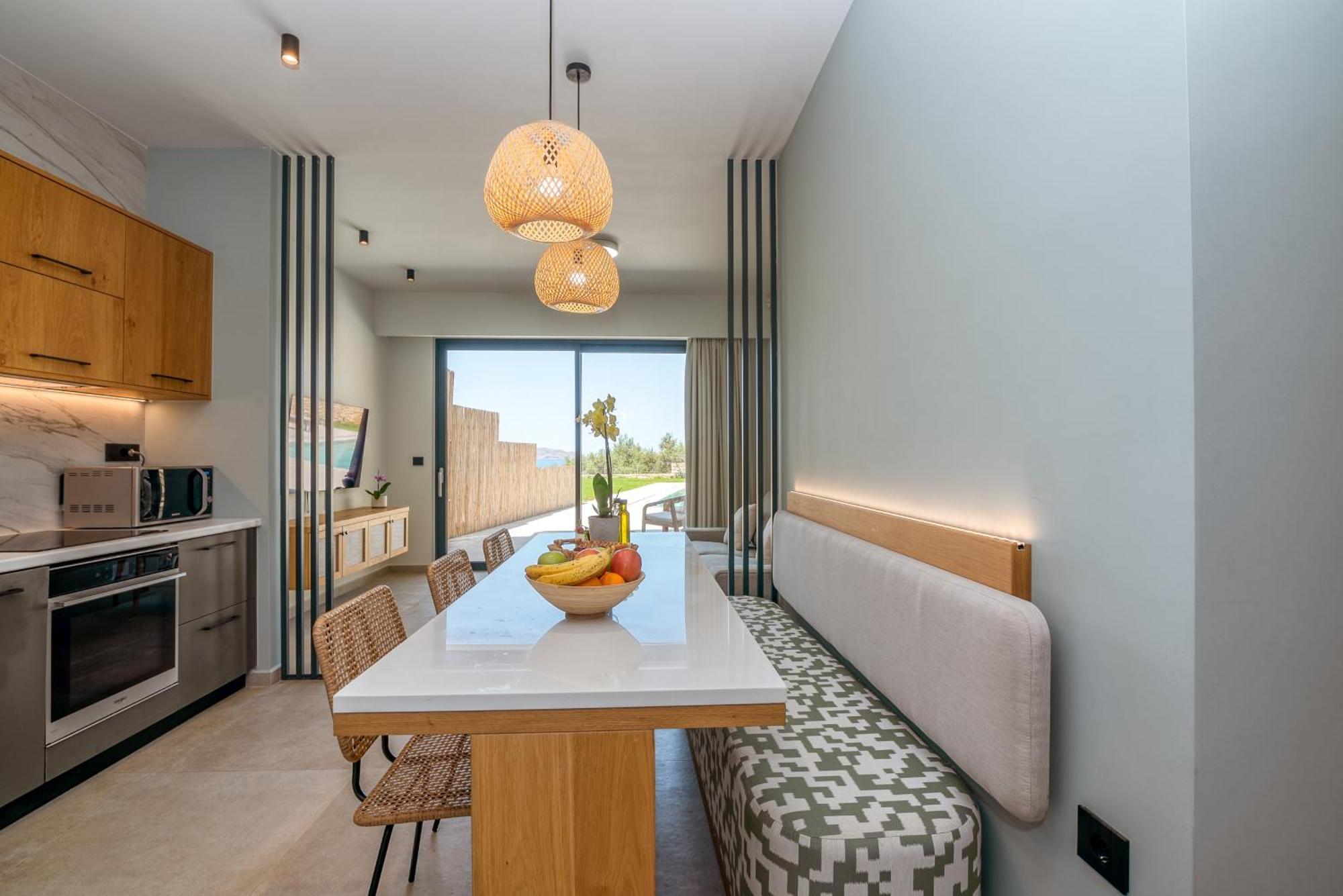Nusa Retreat - Seaview Luxury Residences * Kíssamos