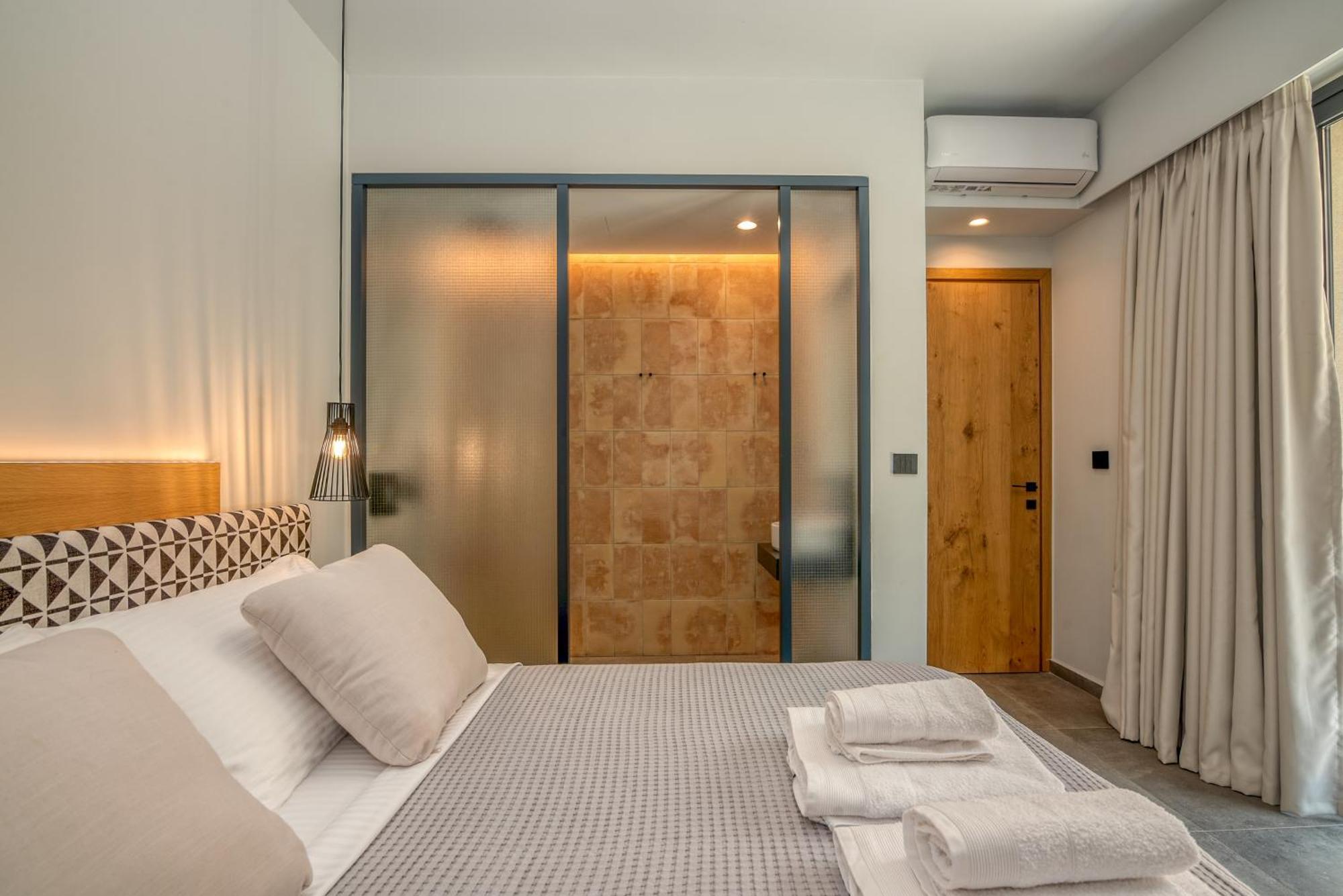 Nusa Retreat - Seaview Luxury Residences Case de vacanță Kíssamos