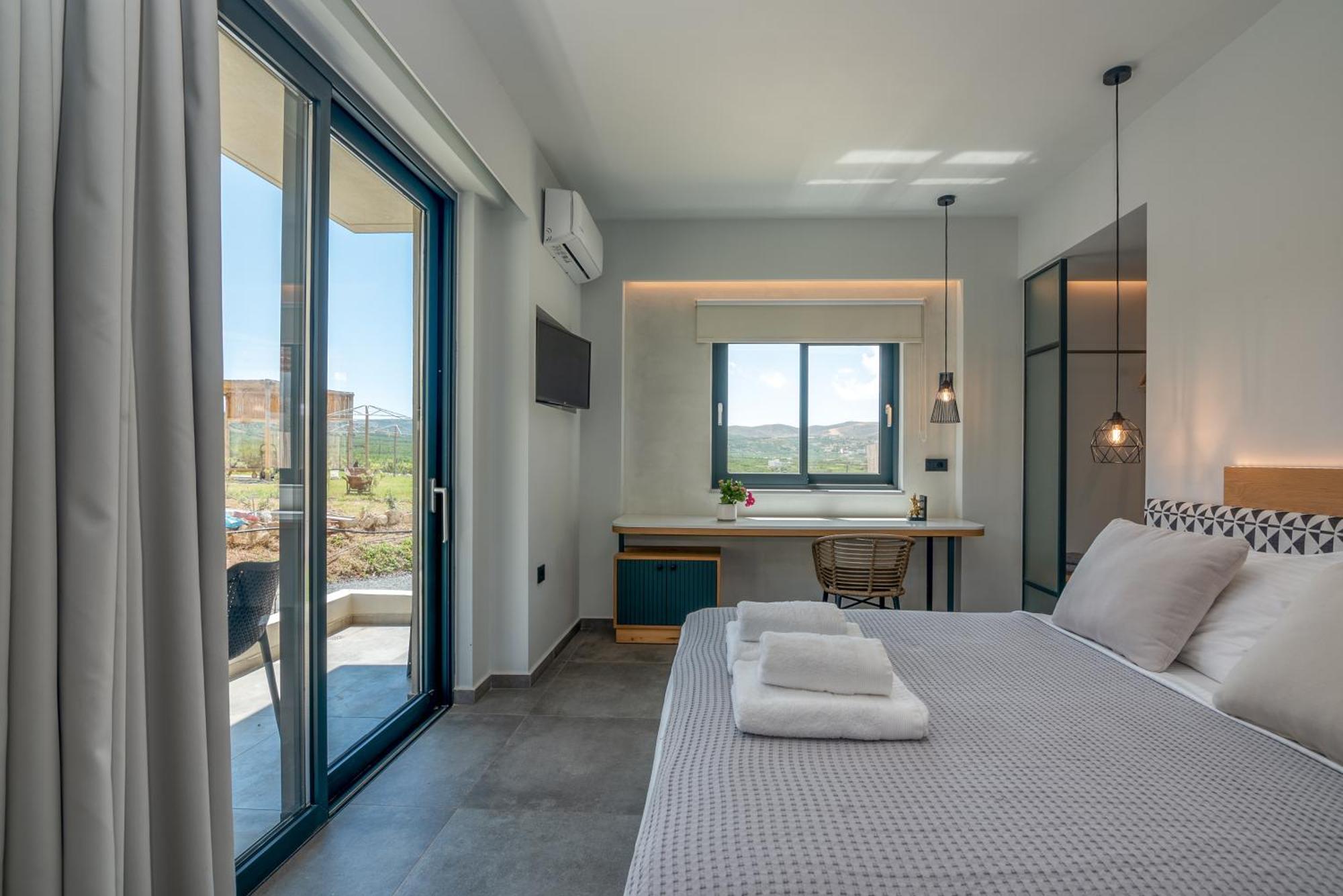 Nusa Retreat - Seaview Luxury Residences Case de vacanță Kíssamos