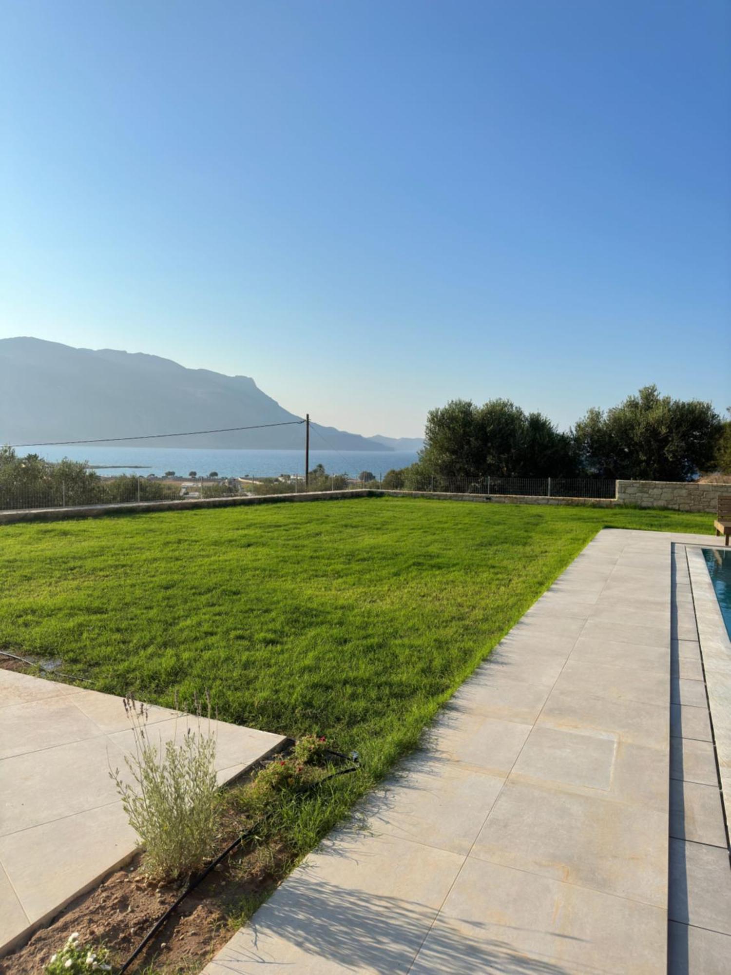 Nusa Retreat - Seaview Luxury Residences Hébergement de vacances Kíssamos