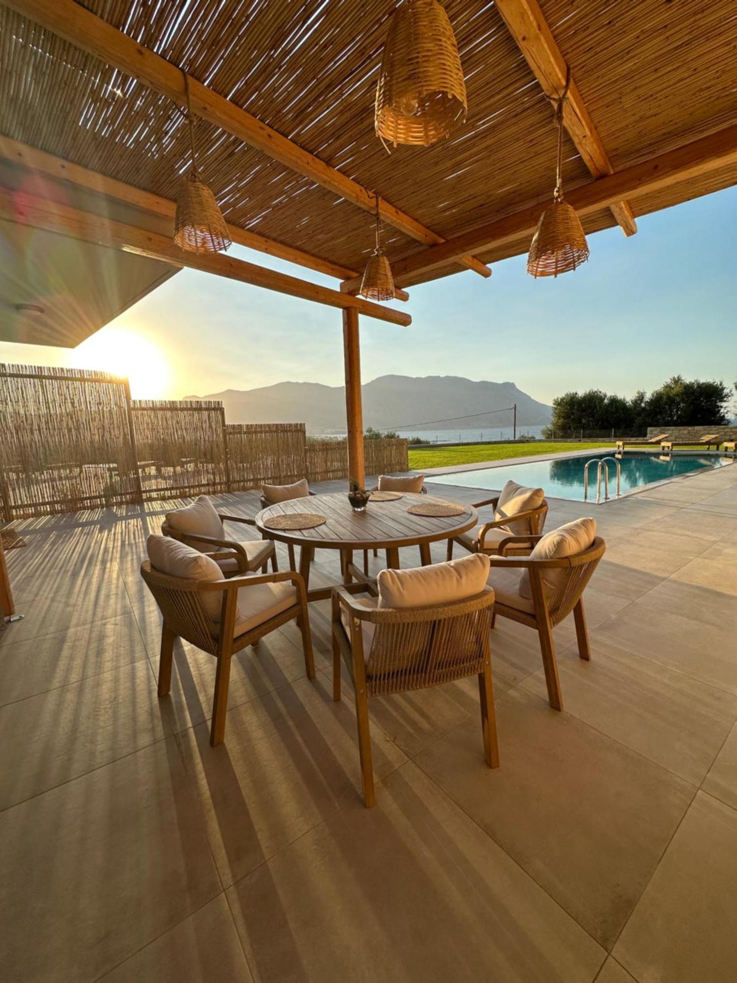 Nusa Retreat - Seaview Luxury Residences
