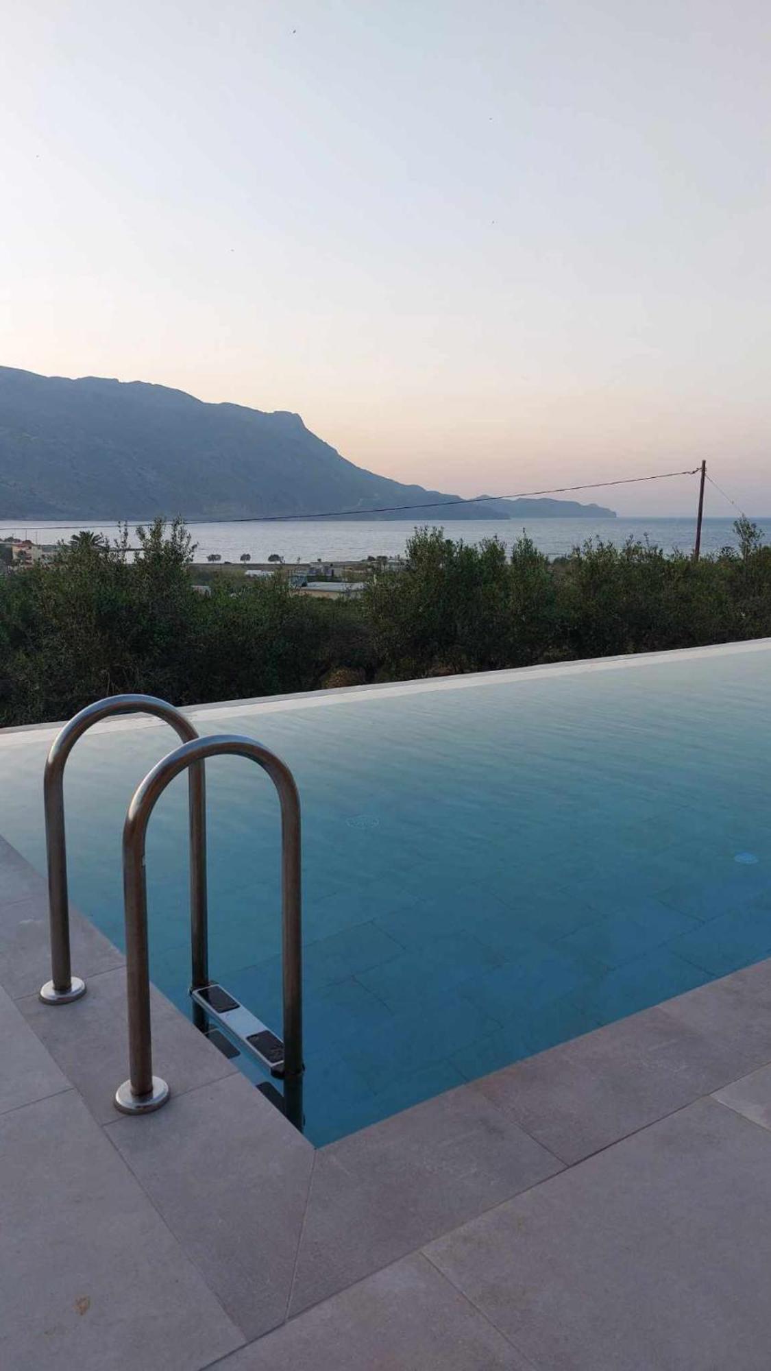 Nusa Retreat - Seaview Luxury Residences * Kissamos